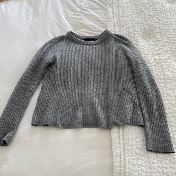 Jenni Kayne Gray Ribbed Crew Neck Sweater - Picture 1 of 6